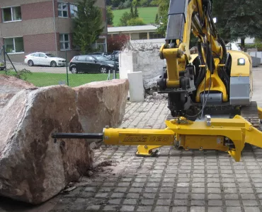 Brokk C20 Rock Splitter