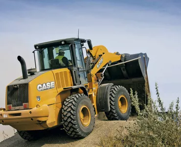 Case 621F wheel loader