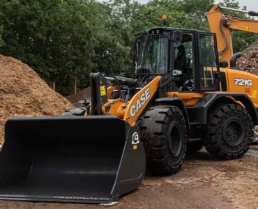 CASE 721G loading shovel