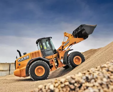 Case 821F wheel loader