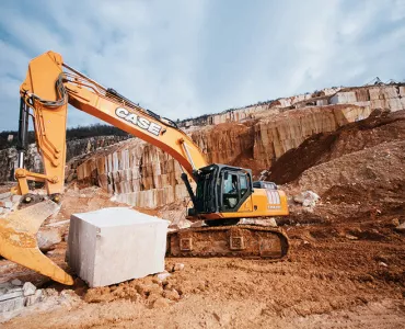 Case CX470C excavator