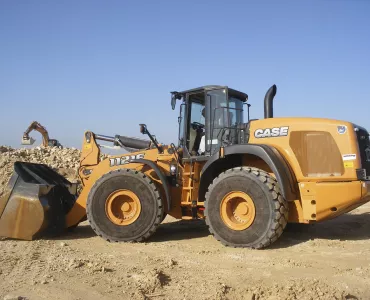 Case 1121F wheel loader