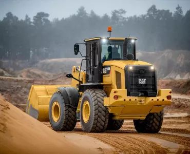 Cat 938M compact loader