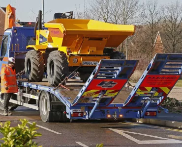 Charlton 'PlantLite' Beavertail truck body