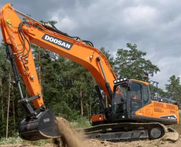 Doosan DX300LC-7 excavator