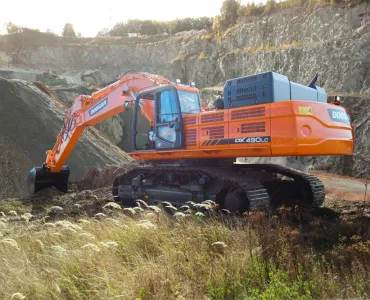 Doosan DX490LC-3 excavator