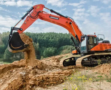 Doosan DX490LC-5 excavator