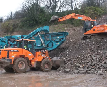 Doosan DL250-3 wheel loader and DX140LC-3 excavator