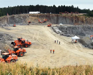 Doosan quarry day