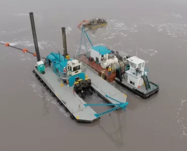 DSC Tier 4 Final dredger and barge