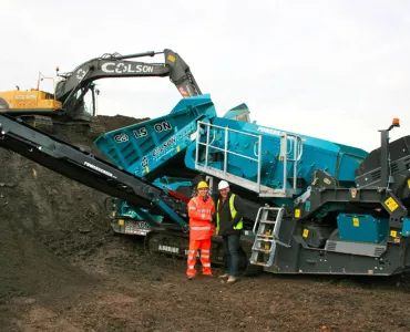 Powerscreen Warrior 1400X screen