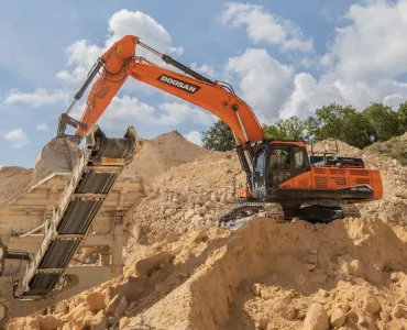 Doosan DX420LC-7 excavator