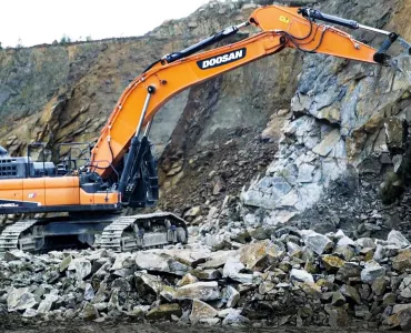 Doosan DX490LC-5 excavator