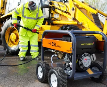 Industrial pressure washer