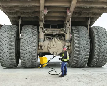 Enerpac Pow'R-LOCK hydraulic jacking system