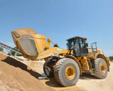 Caterpillar 972M wheel loader