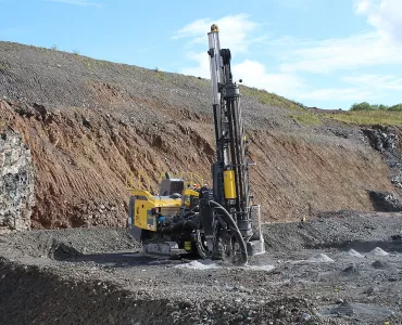 FlexiROC D55 drill rig