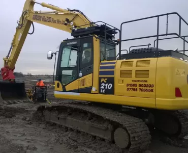 Marubeni-Komatsu PC210LC excavator