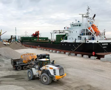 GRS deliver first cargo of sustainable aggregates