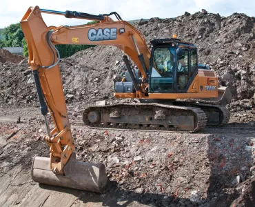 Case excavator fitted with a Hill Engineering quick-hitch