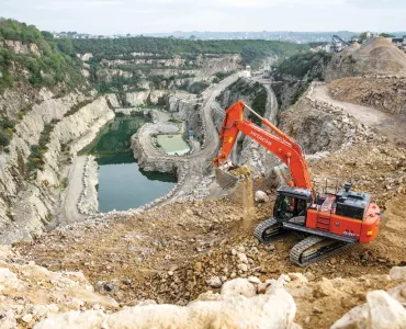 Hitachi ZX530LCH-6 at Guena Quarry