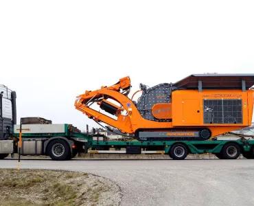 Rockster R700S impact crusher 