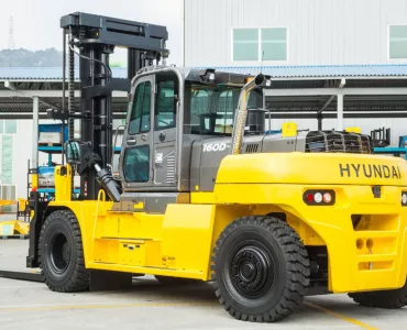 Hyundai 160D-9L fork-lift truck