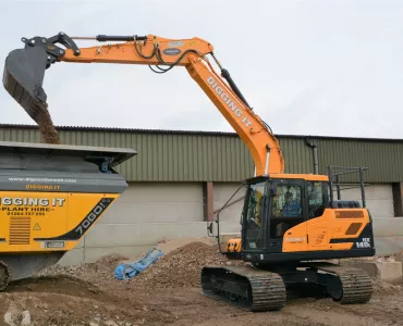 Hyundai HX140L excavator