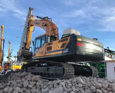 Hyundai HX380L crawler excavator