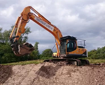 Hyundai R220LC-9A excavator