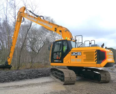 JCB 220X Long Reach excavator