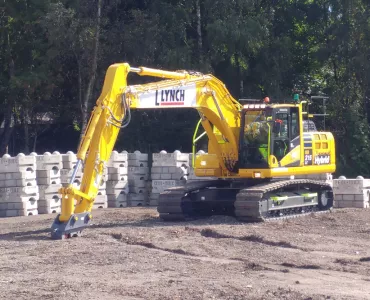 Komatsu HB215LC-2 hybrid excavator