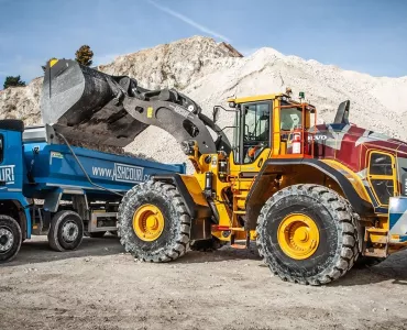 Volvo L260H wheel loader