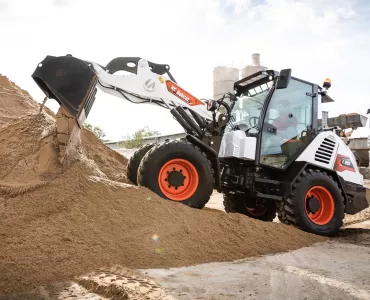 Bobcat L85 compact wheel loader