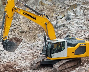 Liebherr R934 excavator