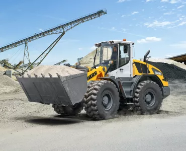 Liebherr L 526 wheel loader