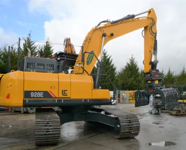 LiuGong 928E excavator