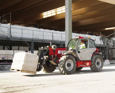 Manitou MT 1335 telehandler