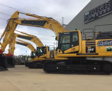 Komatsu HB365LC-3 hybrid excavators