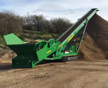 McCloskey RF80 mobile feeder stacker