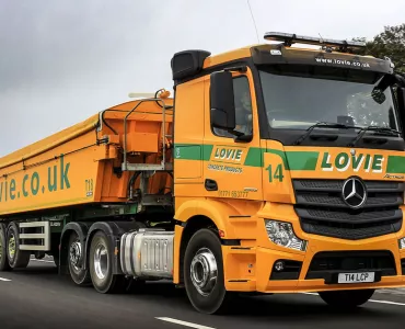 Mercedes-Benz Arcos tipper