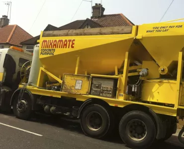 Mixamate concrete pumping truck