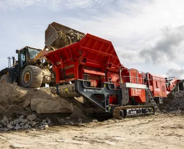 Terex Finlay J-1175 mobile jaw crusher