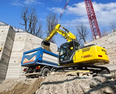 New Holland E195C excavator