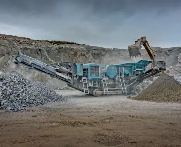 Powerscreen Premiertrak 300 jaw crusher