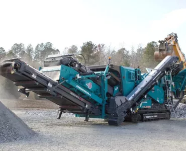 Powerscreen Trakpactor 320SR impact crusher