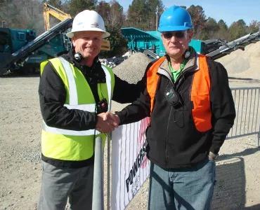 Ian Williamson, sales manager, Powerscreen Mid-Atlantic with a customer