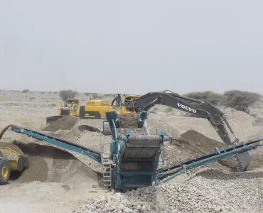 Powerscreen Warrior 2400 mobile screens