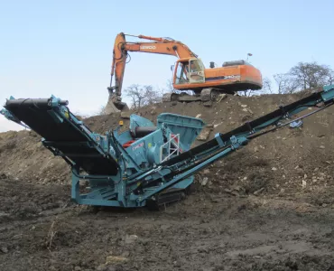 Powerscreen Warrior 800