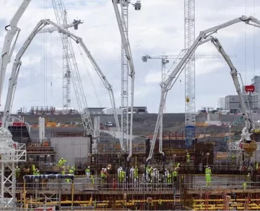 Record continuous concrete pour at Hinkley Point C